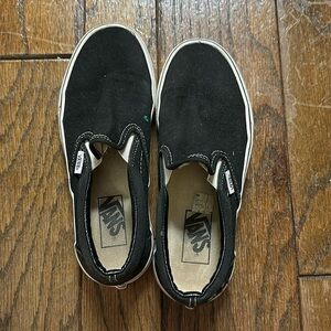 black vans shoes